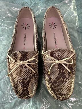 Isaac Mizrahi Tan and Cream Snake-Print Moccasin Loafers
